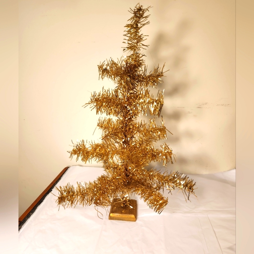 Vintage 24" Gold Aluminum Table Top Tinsel Christmas Tree With Wooden Base